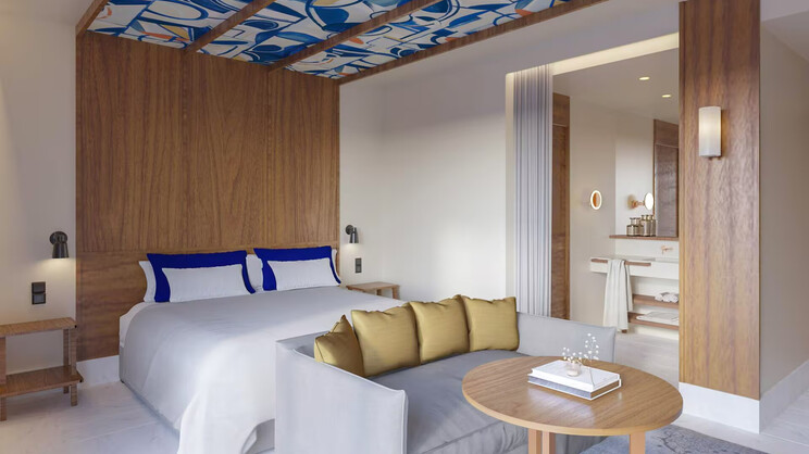 Extra ME+ Room Courtyard View